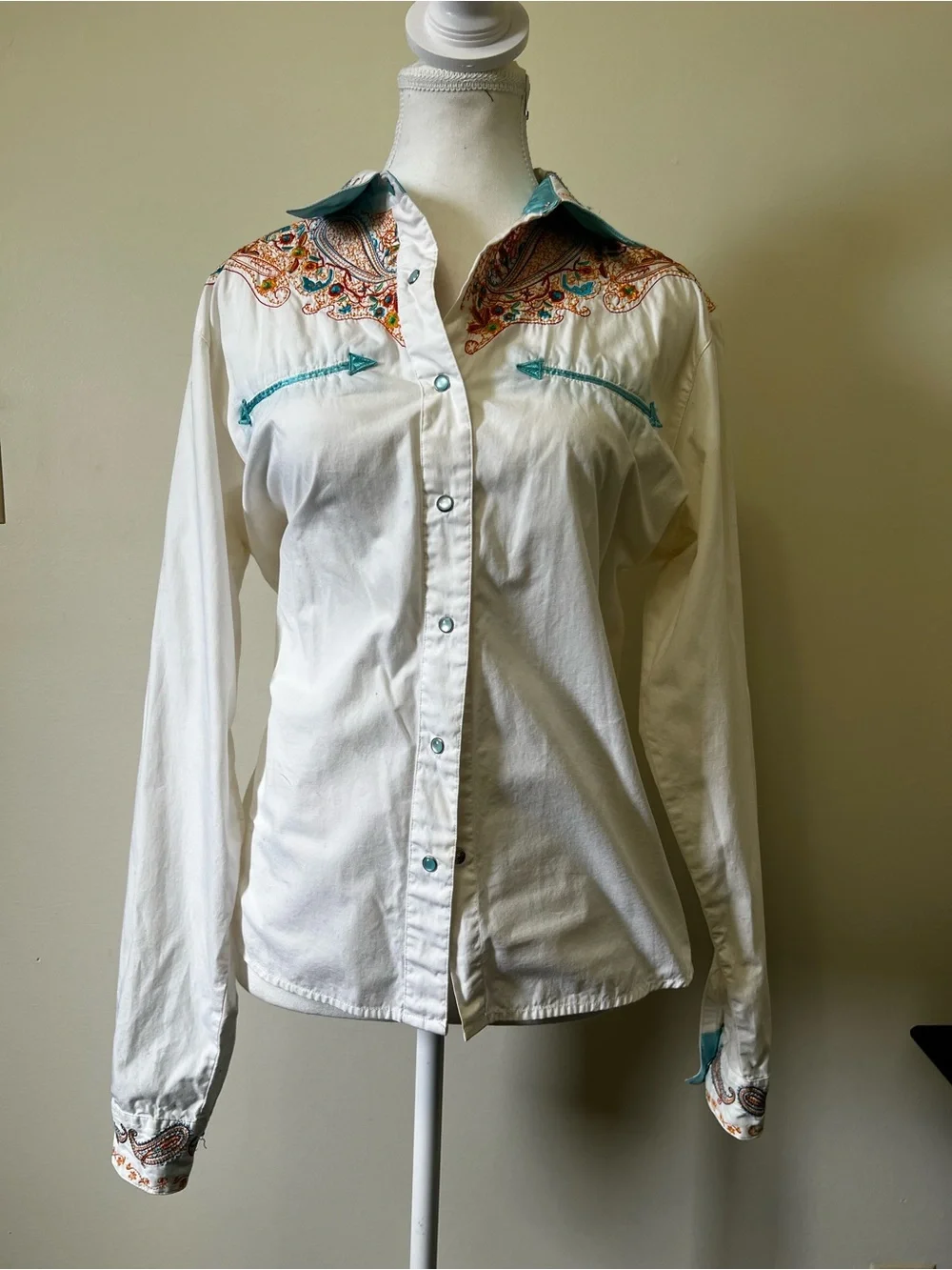Western-Style Button-Up Blouse - Picture 1 of 13